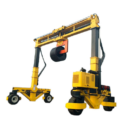 COMBILIFT STRADDLE CARRIER